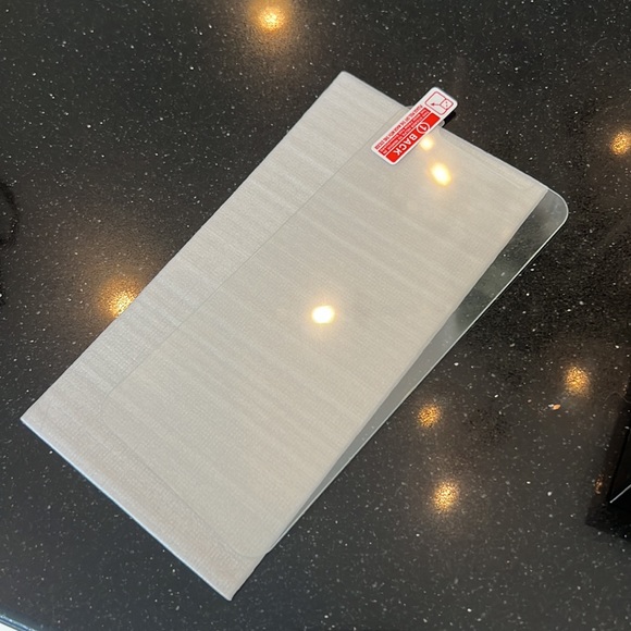 iPhone X/Xs screen protector - Picture 3 of 4